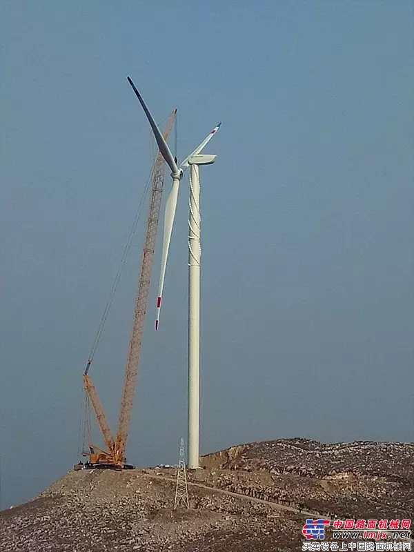 120米！徐工800吨履带吊再次挑战风电吊装高度极限