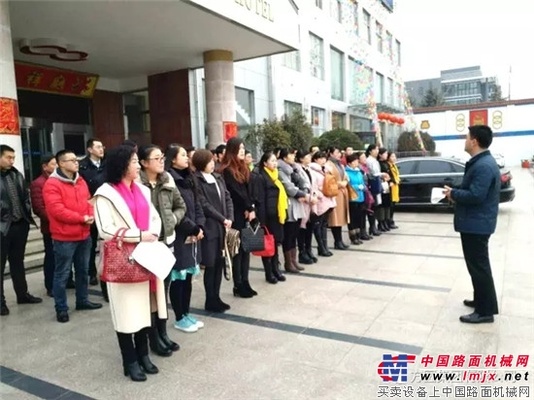 方圆集团组织酒店及后勤科员工赴青岛香格里拉酒店参观交流