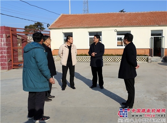 方圆集团前往海阳市方圆街道敬老院走访慰问