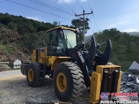徐工首台國III石材叉裝機服務中國最大采石場