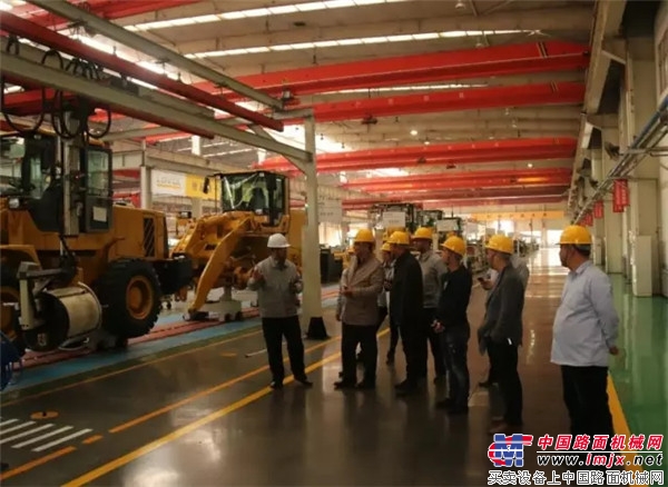 天津宁东国际累计购买雷沃装载机产品达100余台