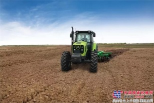 中联重科：耕王RS1504拖拉机是大田耕整地作业的理想选择