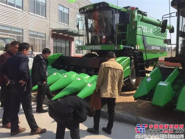 山东常林农装公司参加临沭县首届农机农艺融合推广会
