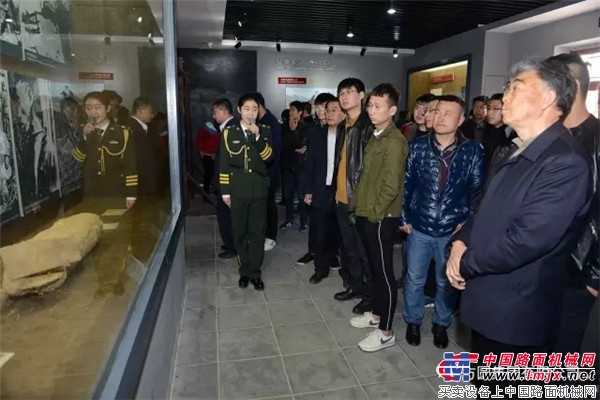 方圆集团组织青年职工参观许世友将军在胶东纪念馆