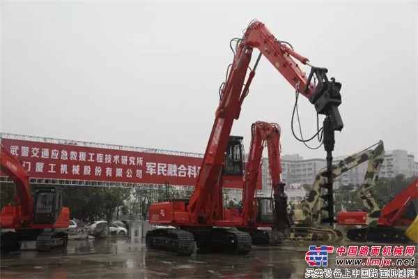 武警交通指挥部国家重点研发计划项目巡查暨军民融合科研合作项目成果验收在厦工顺利举行