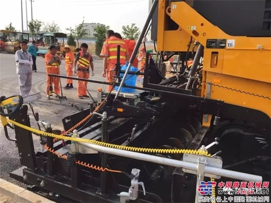 又是一年春好处，陕建机械ABG系列摊铺机、SUM系列摊铺机在祖国各地道路施工中大显身手
