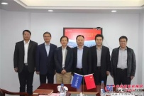 中交西筑董事长杨向阳拜访车辆公司党委书记、总经理王奇英