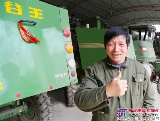 走近中原机手 提前感受夏收热浪