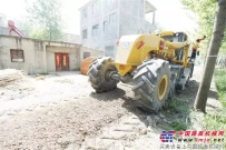 助力新农村建设——徐工成套路面设备安徽联合施工 