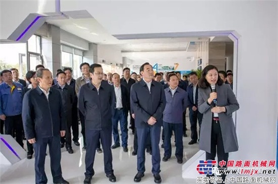 徐州市委书记点赞徐工：打造徐州新名片