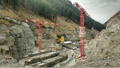 喜马拉雅山的“巨人”：中联重科塔机参建印度水电项目 为出口海外最大平头塔