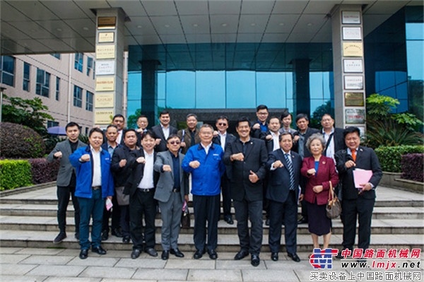 山河智能迎菲律宾苏比克湾项目考察团一行
