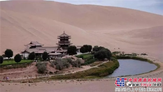 西部建设的每一步，柳工起重机从不缺席