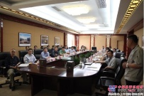 青州经济开发区企业家参观临工：智能制造，牛！