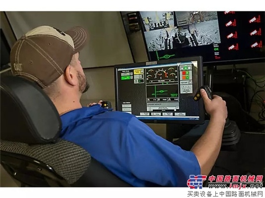 智能机器时代 | 更安全、更舒适、更准确！看卡特彼勒演绎远程操作新技术！