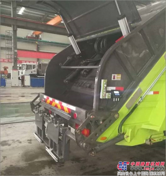 中联重科B20系列压缩式垃圾车震撼来袭！
