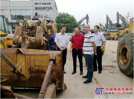 张秀文董事长一行调研西南区域市场
