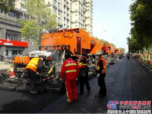 公路医生“绣花”续集：施工一条街=种树1000棵