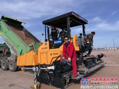 陕建机“一对一”专业服务队为甘肃重点工程保驾护航