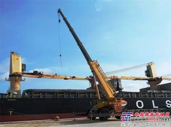牛！5台来自中国品牌的越野轮胎起重机助力世界最大的船舶维修港！