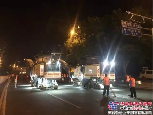 装配VCS系统的维特根 W 215 在北京道路施工中的应用