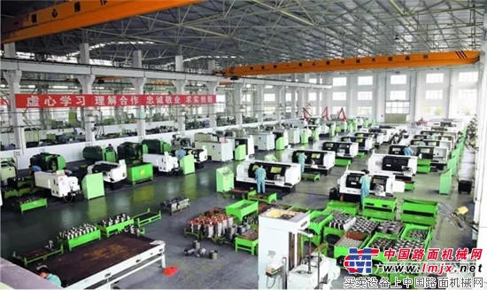 方圆集团建设机械二厂提升产品质量对外拓展市场