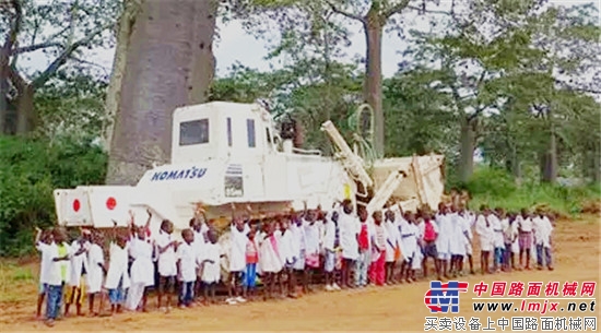 小松集团完成安哥拉地雷清除支援活动