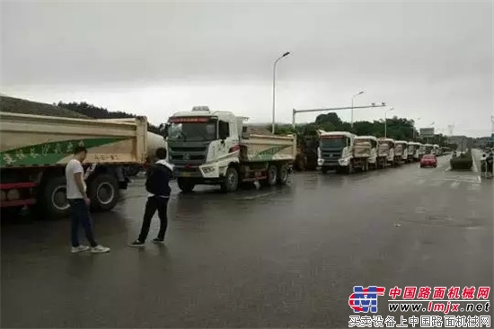 湘江保衛戰！三一自卸車隊緊急出擊