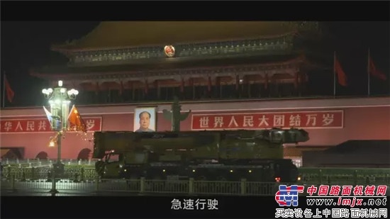 奋战5天5夜，4台G一代百吨级起重机居然干这么轻的活！