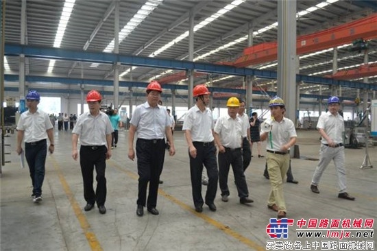 淮北市委书记黄晓武一行调研山河矿装 