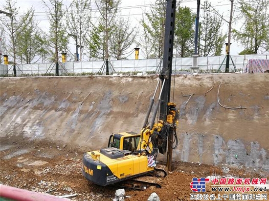 泰信机械KR80小型旋挖钻机参与汉中地下管廊建设 