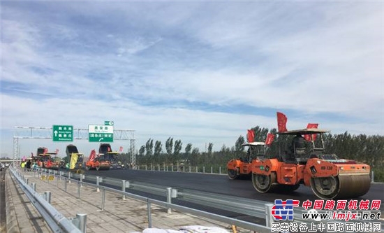 【工地报告】双强联合！福格勒，悍马助力京台高速北京段施工
