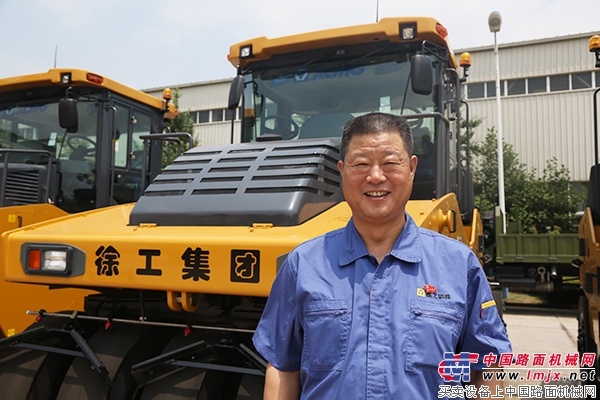 徐工道路：飘扬在“海上丝绸之路”的旗帜