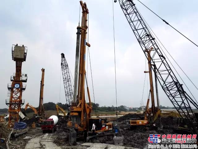 徐工旋挖钻机批量助力印尼城市综合体项目桩基础施工