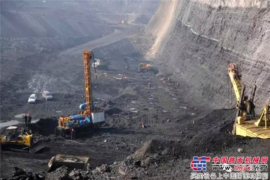 炼焦煤价持续上涨 销售火爆频现“车等煤”现象