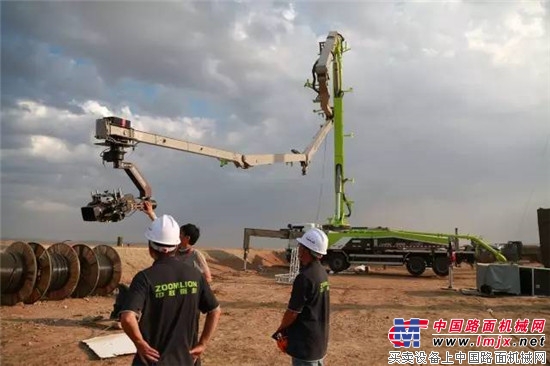  中联重科：工业制造“4.0” 56米泵车 高精高效高出一筹