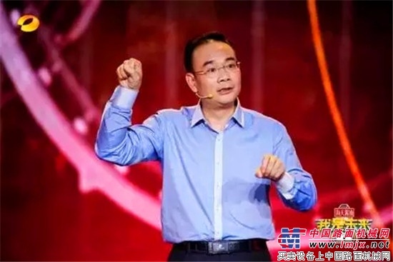 易小刚《我是未来》深情演讲：要把我们的产品做成世界第一！