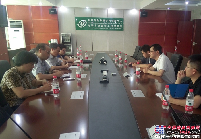 吴培国董事长带队赴北京理工大学西山实验区开展合作交流