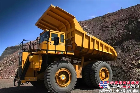 徐工大型矿业装备出征“世界屋脊”