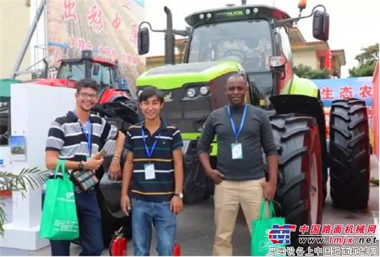 中联重科智能农机亮相中国国际农产品交易会 为现代农业注入新动能