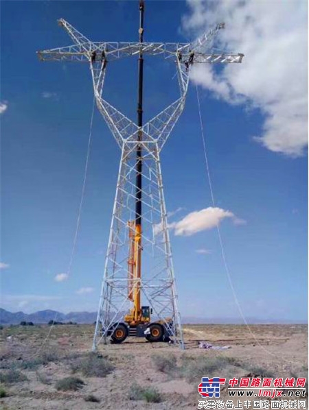 【霸氣】徐工越野輪胎吊橫穿阿拉善沙漠  助力國家1.5萬座電網架建設