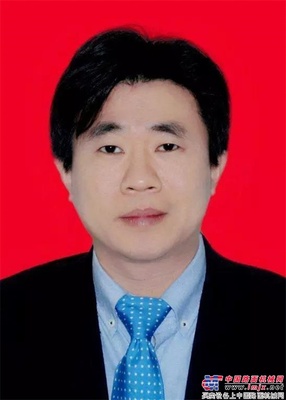 十九大代表风采刘永东：让更多工程机械装上“中国芯” 