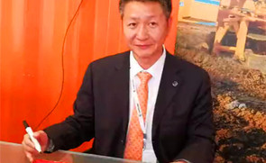 柳工股份总裁黄海波祝贺路面机械网十五周年