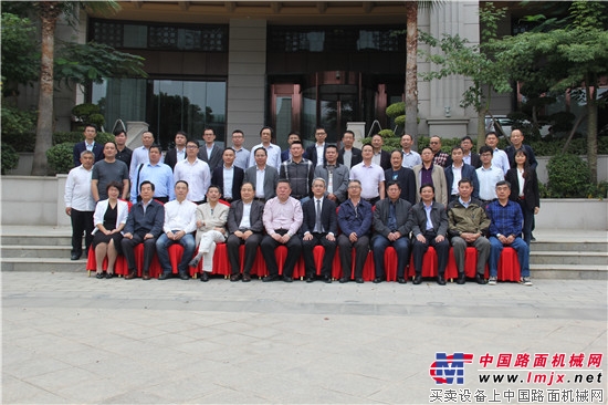 共话行业发展：中国石材协会机械与工具专业委员会2017年会成功举办