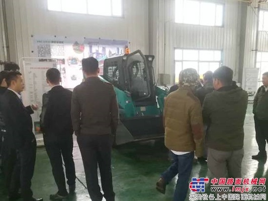 山河智能：表白冬季除雪能手，这个冬天有你更温暖