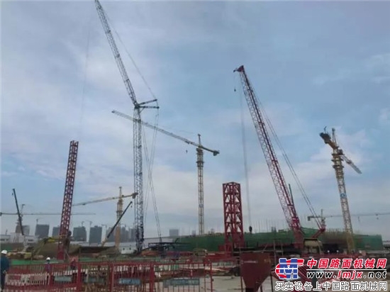 三一起重机助力广州乐金显示（中国）GP3项目建设 