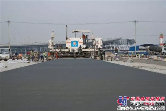 维特根 SP 500 助力北京第二机场建设 
