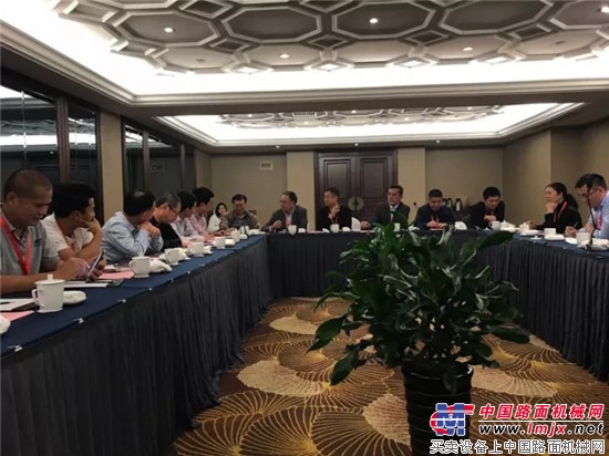 泰信机械成为中国工程机械工业协会桩工分会理事会成员单位 