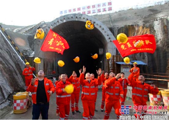 “十三五”國家重點建設項目、湖北省水利“一號工程”—— 鄂北水資源配置工程最長隧洞率先全線貫通