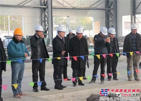 中国交建副总裁王建一行到中交西筑对盾构机项目建设进行调研